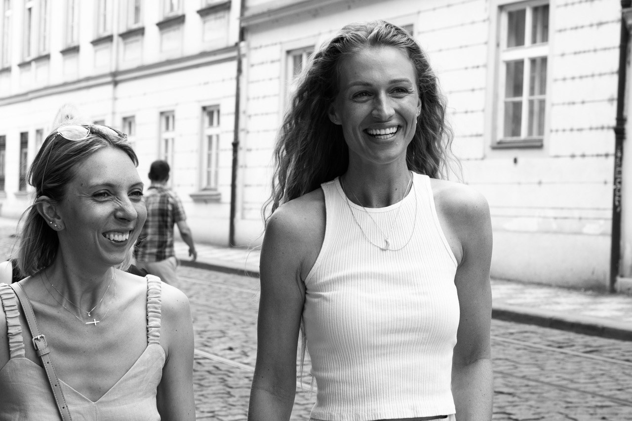 Backstage fotografie. Dana Lišková — Empatická fotografka | Introspektivní umělkyně | Neurodivergentní koučka| Zakladatelka Artepy.cz