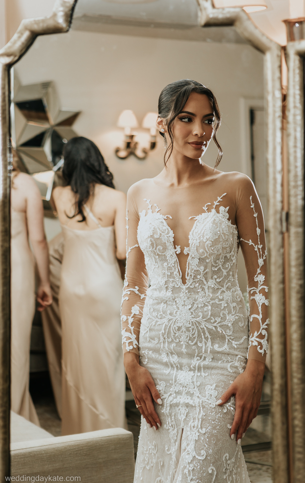 Gorgeous wedding in Addison. My name is Kate and I am family and wedding photographer