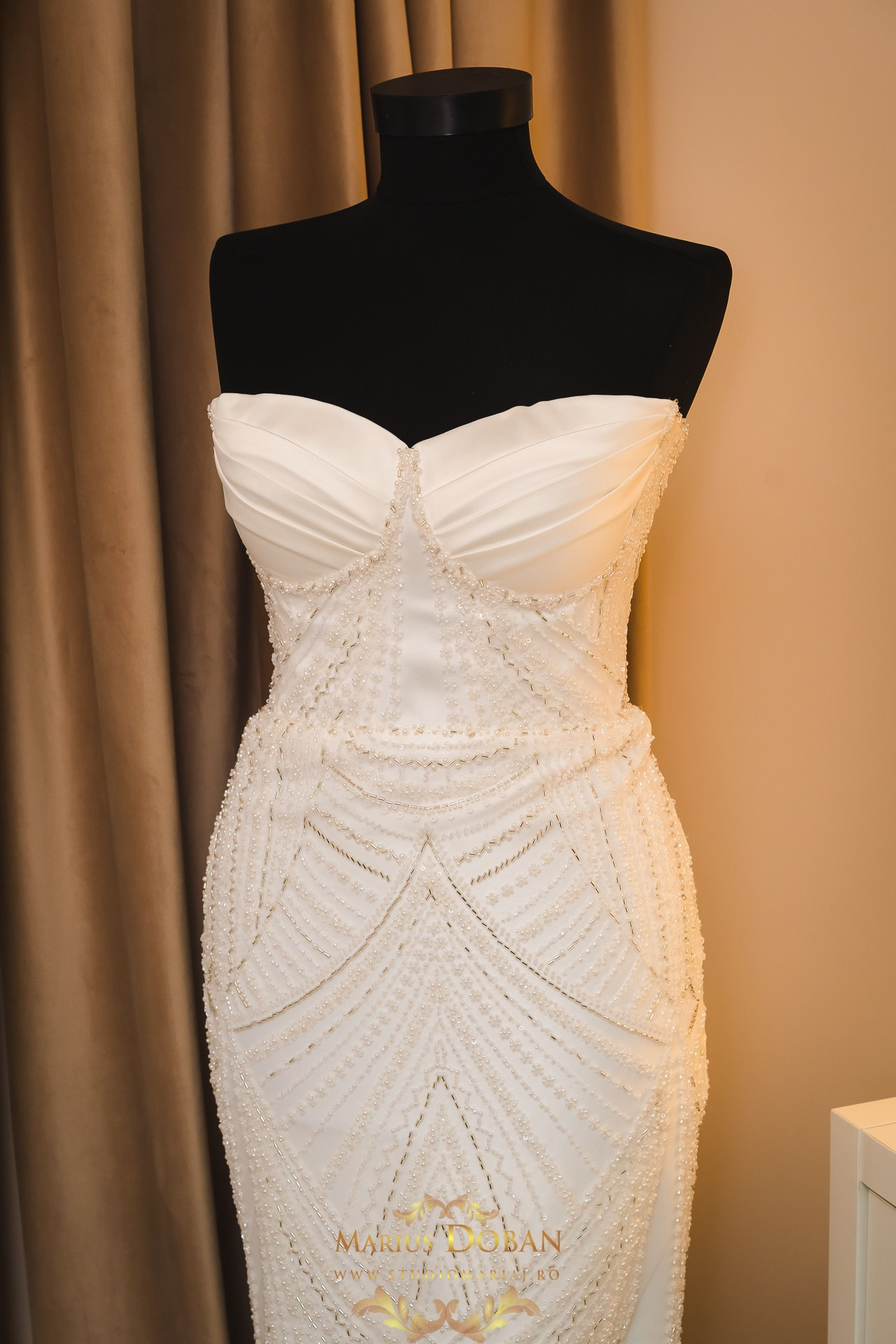 Iulia & Joszeph — preparing & details. Marius Doban