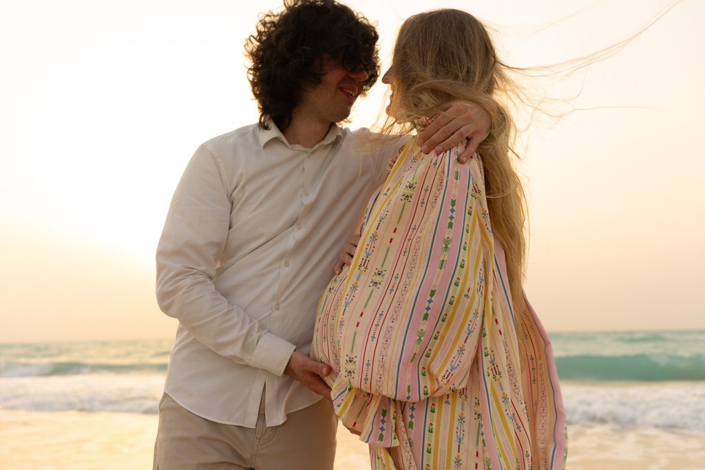 Stella and Ilya pregnancy photoshoot Saadyat. Professional Photographer Abu Dhabi, Dubai — Yulia Ismoilova | 2025