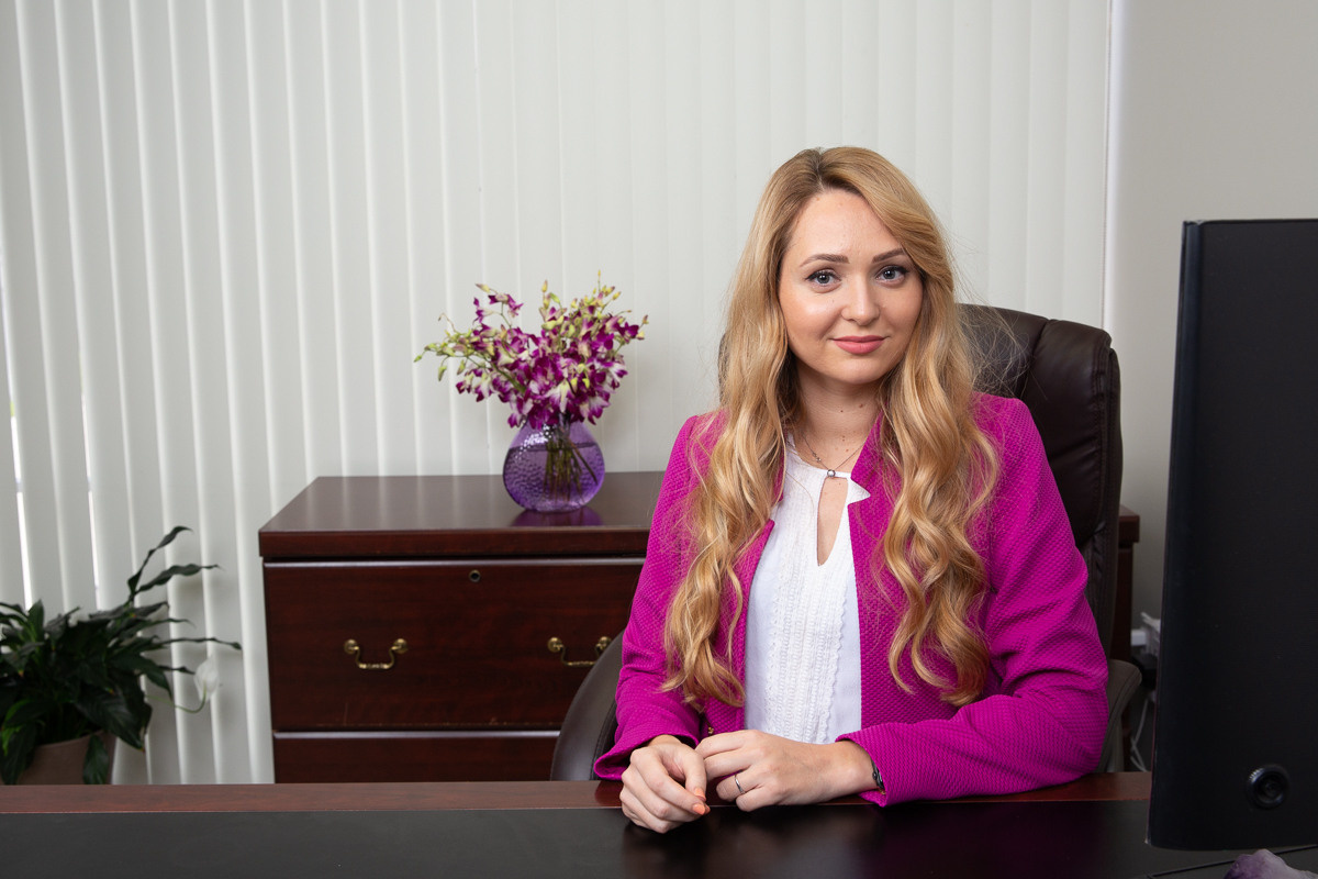 Headshots Packages. Pet, Senior, Landscape, portrait studio, photographer in Miami and Sou