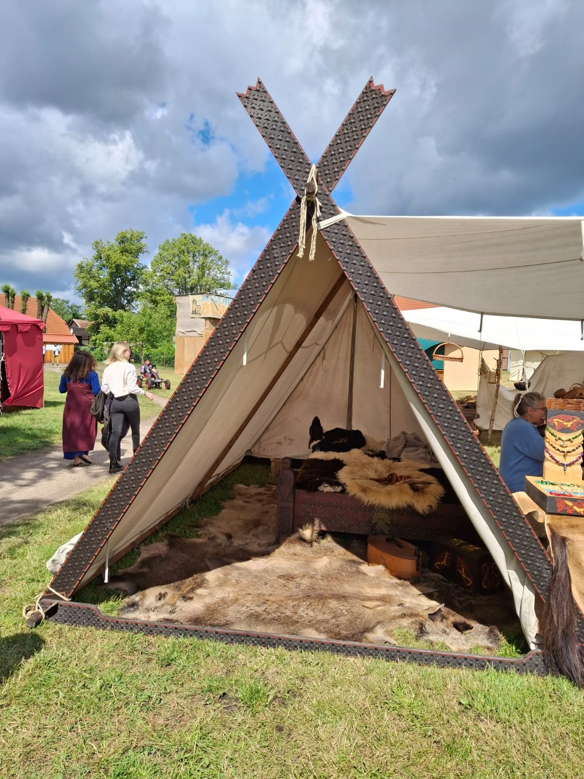 Фестиваль «Нойштадт» 2024 — клуб Нортман, реконструкция викингов в Германии. КРиС «Нортман»