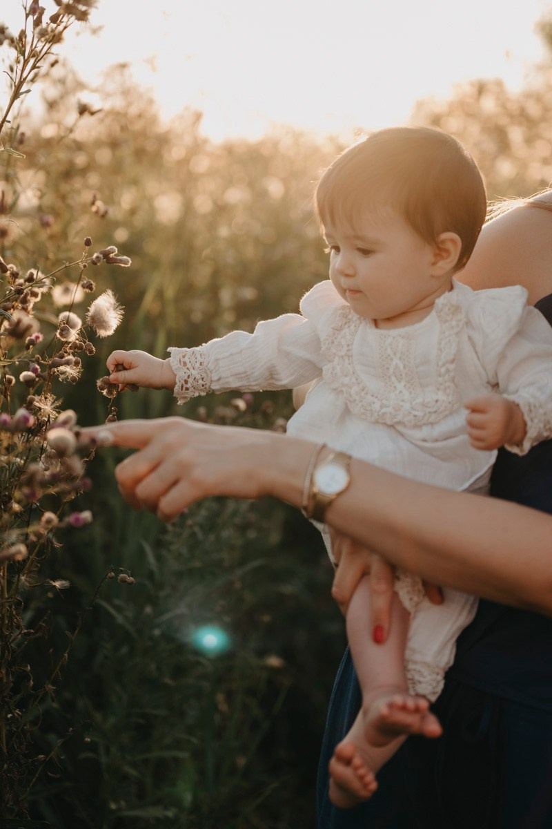 Jelena Milos Dunja i Mila / porodicno fotografisanje. Deciji i porodicni fotograf u Beogradu Oksana Skendzic