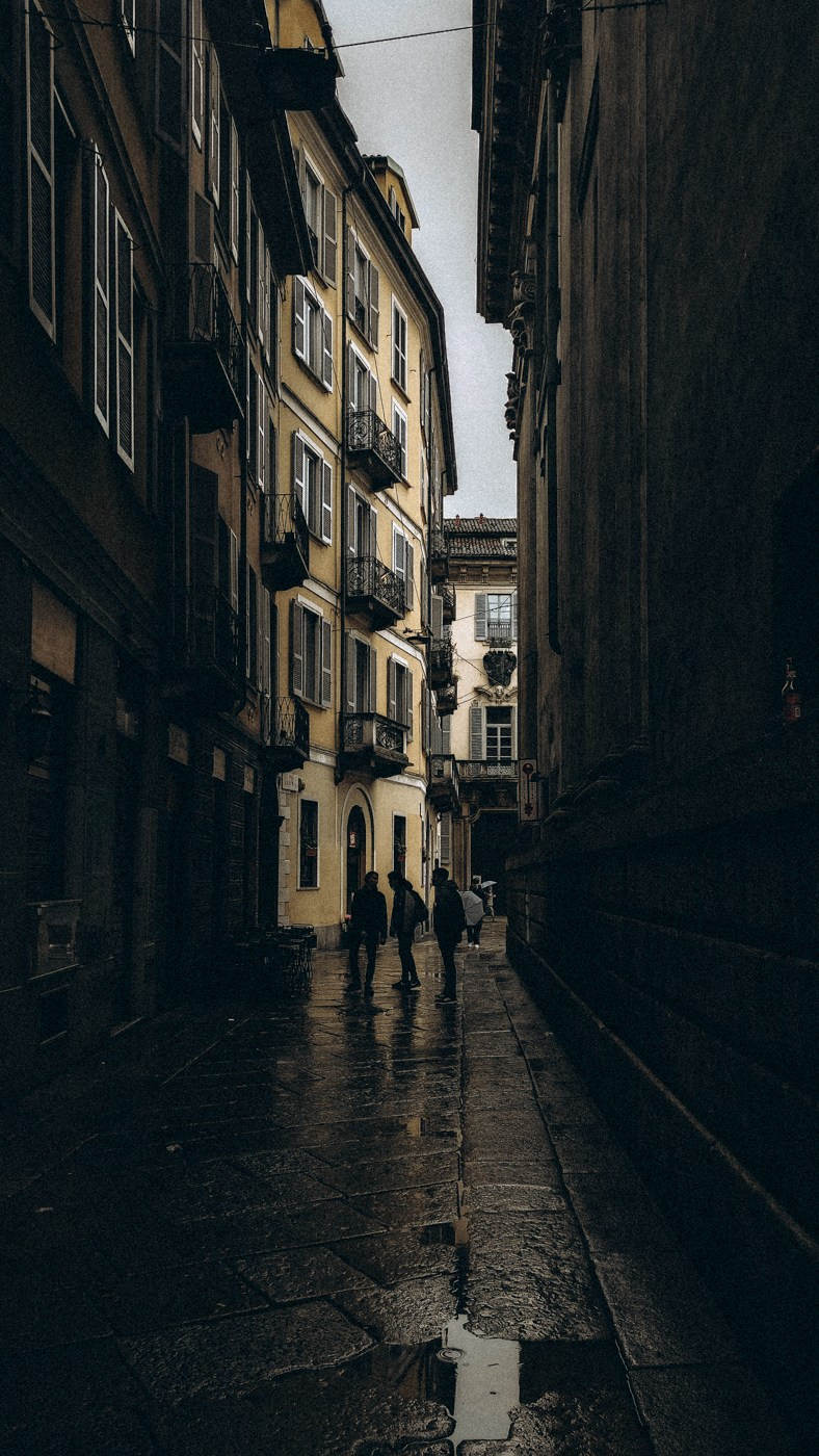 Postcards from Milan. Anastasiia Buchinskaia Fotografa Milano