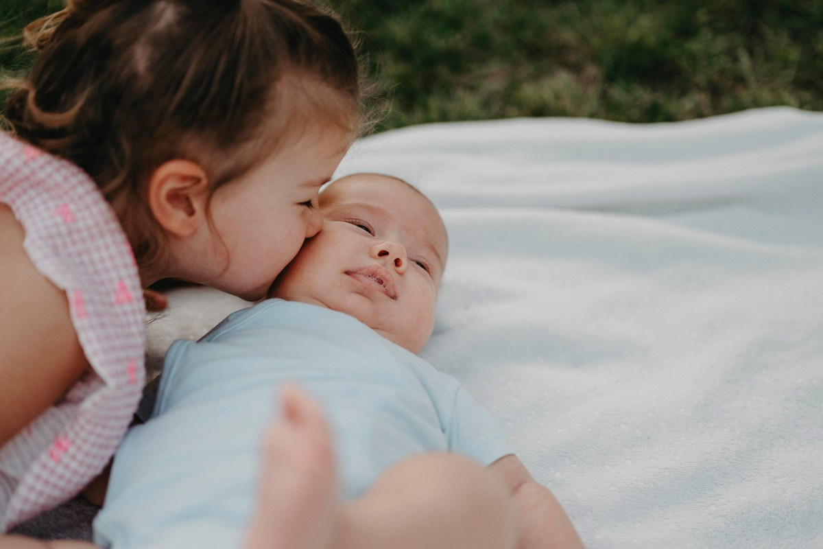 Jelena, Milos, Lena i Viktor / porodicno fotografisanje. Deciji i porodicni fotograf u Beogradu Oksana Skendzic