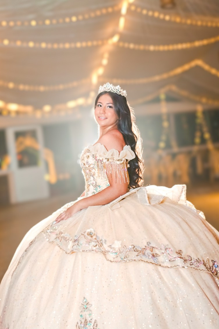 15 años. Lucyfera Studio