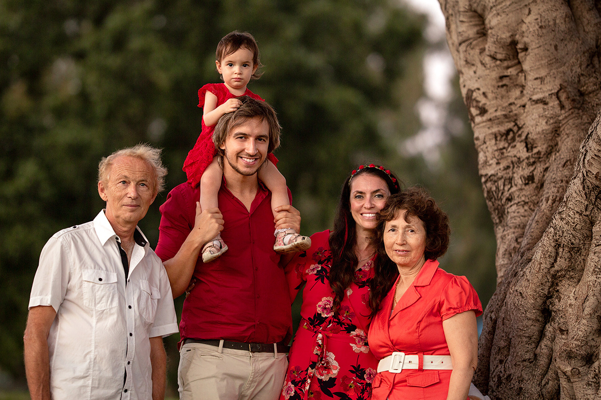 צילומי משפחה לקרן ואיליה. נטליה רוזמן צלמת הריון ניובורן ילדים ובוק בת מצווה