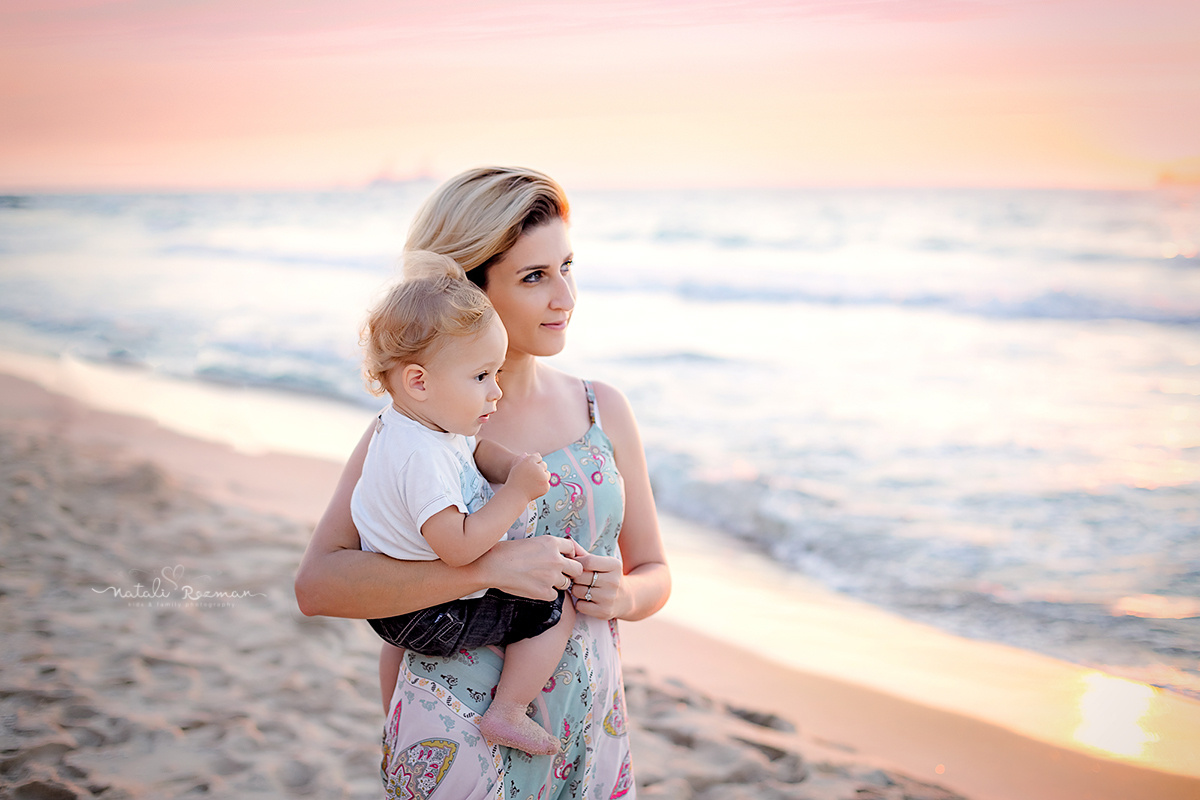 משפחה. נטליה רוזמן צלמת הריון ניובורן ילדים ובוק בת מצווה