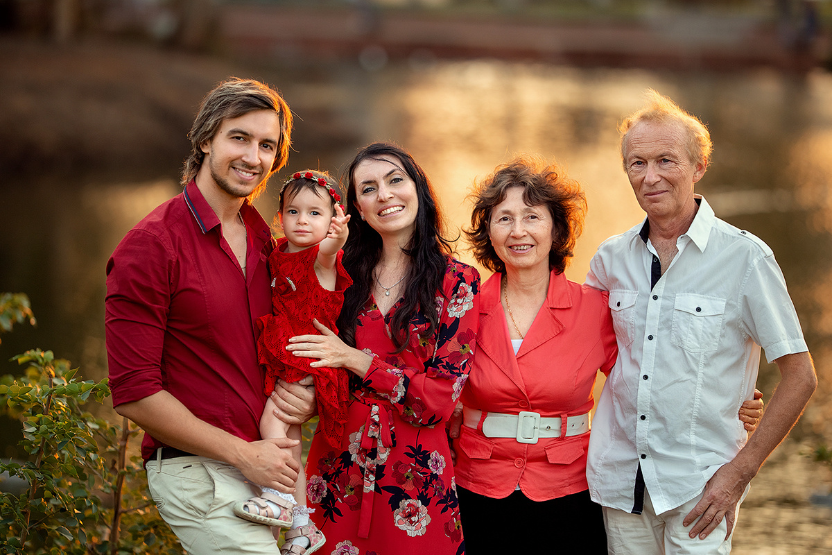 צילומי משפחה לקרן ואיליה. נטליה רוזמן צלמת הריון ניובורן ילדים ובוק בת מצווה