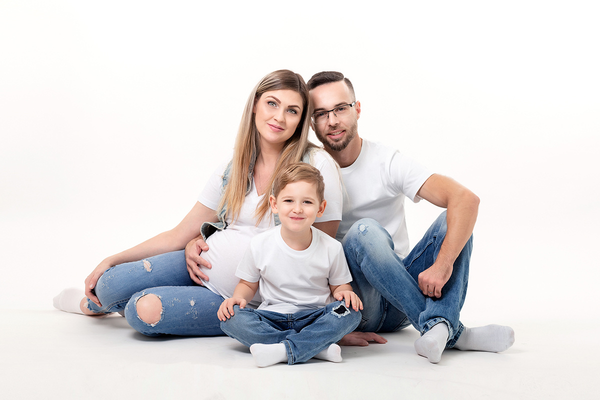 צילומי הריון בסטודיו עם נינל המהממת. נטליה רוזמן צלמת הריון ניובורן ילדים ובוק בת מצווה