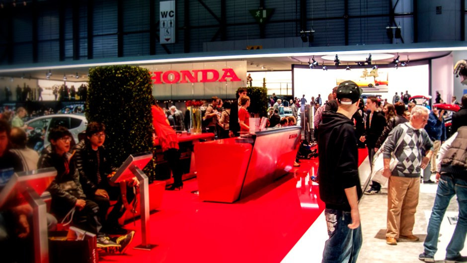 2.Autosalon.Zeneva.3/2013/. Путешествия в формате 360......