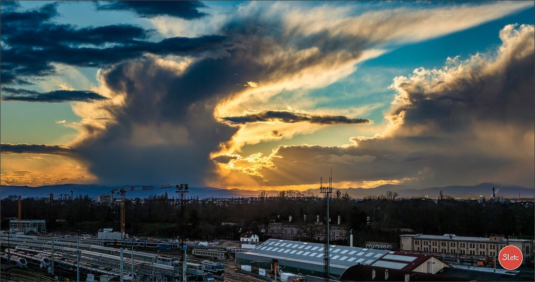 Vue de la ville un peu d'en haut. Photographe à Strasbourg | Portraits, Studio, Enfants, Événements