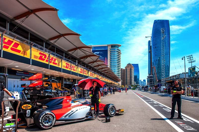 FORMULA 1. WORLDWIDE COMMERCIAL AUTOMOTIVE PHOTOGRAPHER