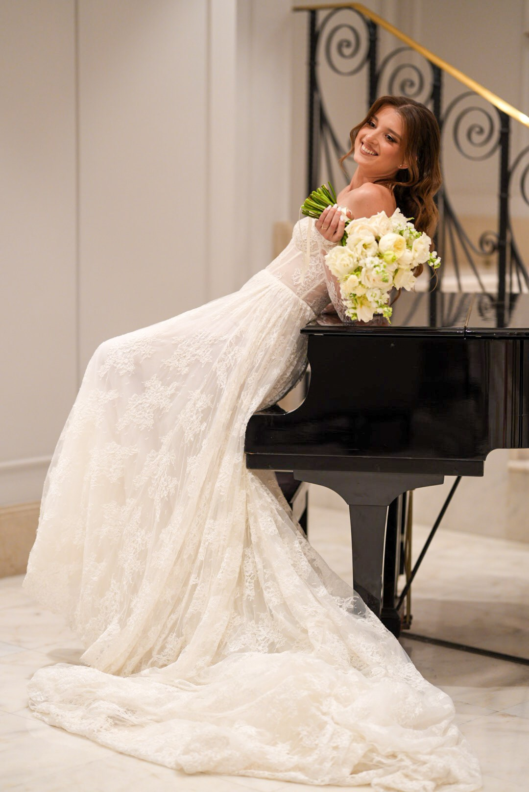 Elena & Mihai. Wedding photographer specialmoments