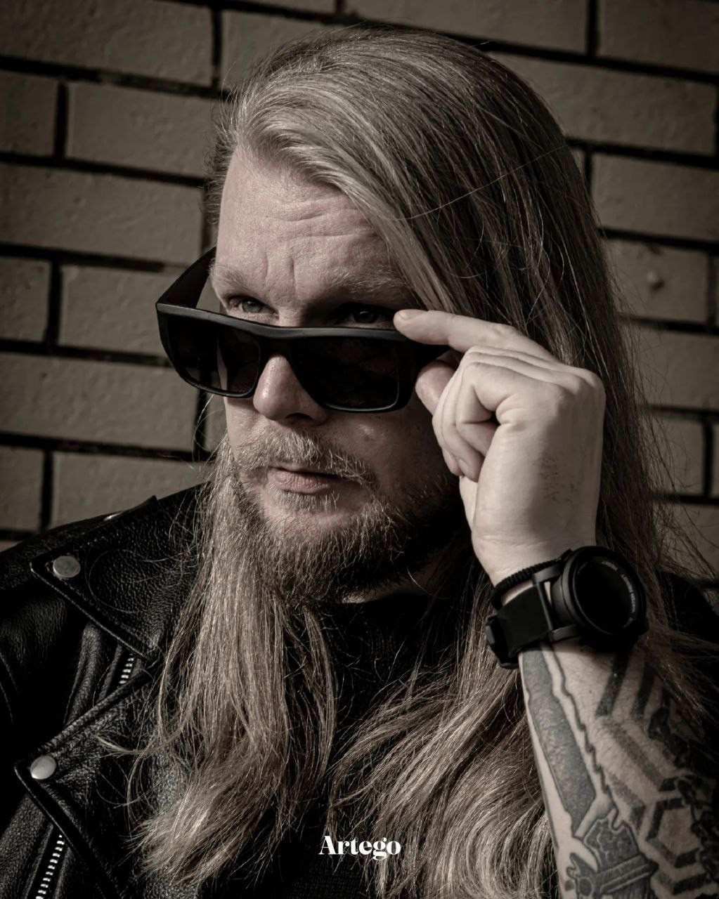 Andrey - tattoo artist, looks like a movie star. Виктория Федосеенко, фотограф в Сербии