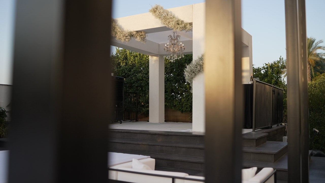 VIA / BASICO. Wedding and events photographers Studio Shalom