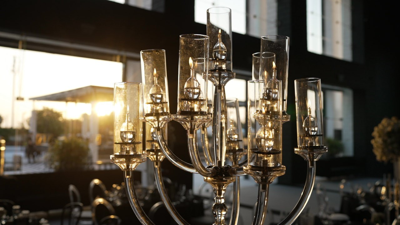 VIA / BASICO. Wedding and events photographers Studio Shalom