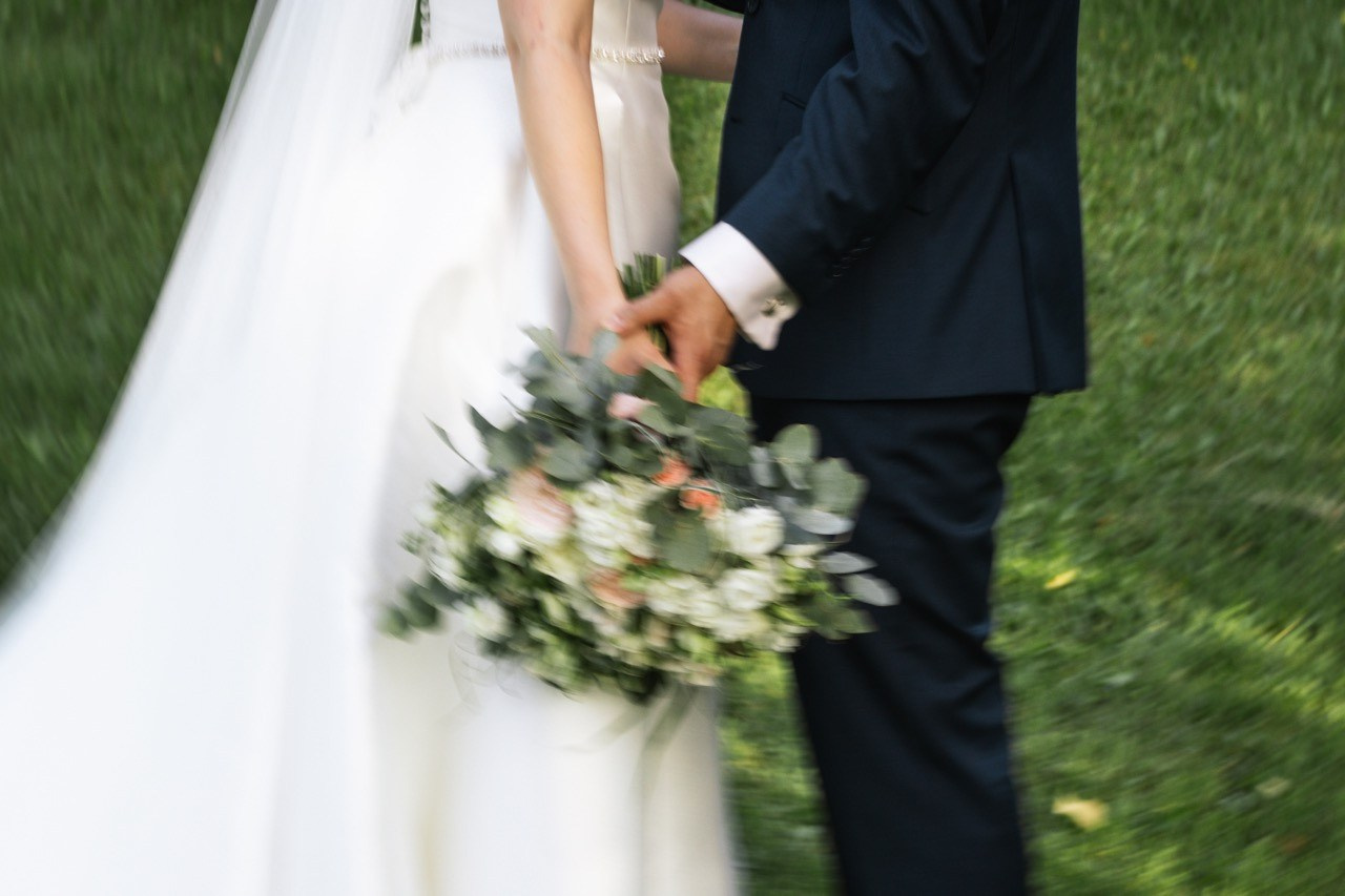 Svatební fotografka Praha. Dana Lišková — Empatická fotografka | Introspektivní umělkyně | Neurodivergentní koučka| Zakladatelka Artepy.cz