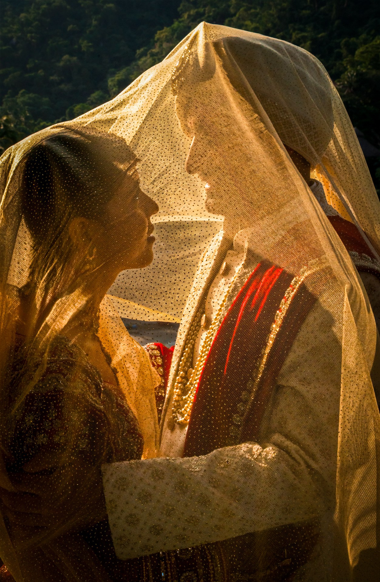 Rachi & Arjun. Elopement & Lifestyle Wedding Photographer