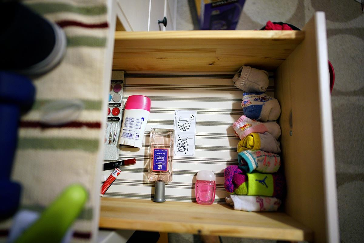 10 years ago Today — First day of school (Sophie and Eva) — Sony A7R II + Ultron 21mm f1.8 (Everything without autofocus). Emin Kuliyev — Award-Winning Wedding Photojournalist NYC & USA | Best Wedding Photographer Known for Candid, Timeless Moments