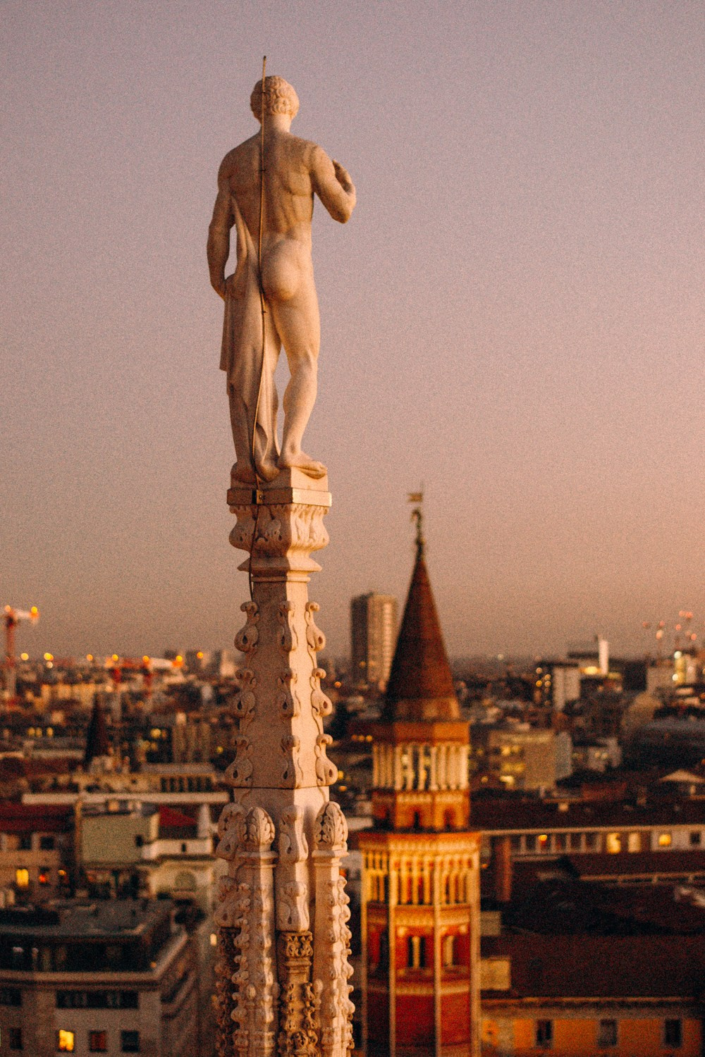 Guglie del Duomo di Milano. Foto di Anastasiia Buchinskaia