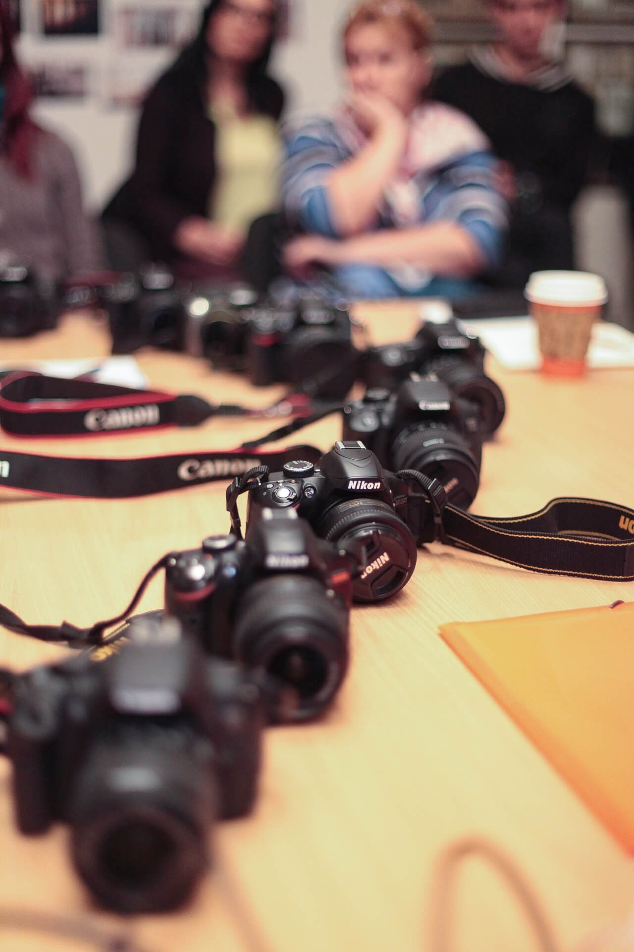 FOTOKURSI. Fotokursi fotostudijā Rīgā. Profesionāls fotogrāfs Aivars Tipsis