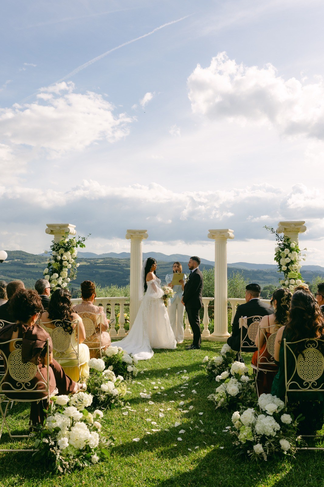 Investment. Sara Luca Wedding Photographer in Italy and Europe