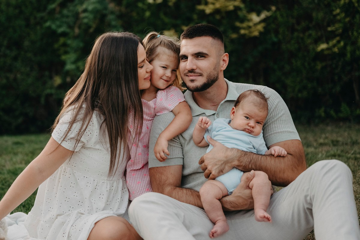 Jelena, Milos, Lena i Viktor / porodicno fotografisanje. Deciji i porodicni fotograf u Beogradu Oksana Skendzic