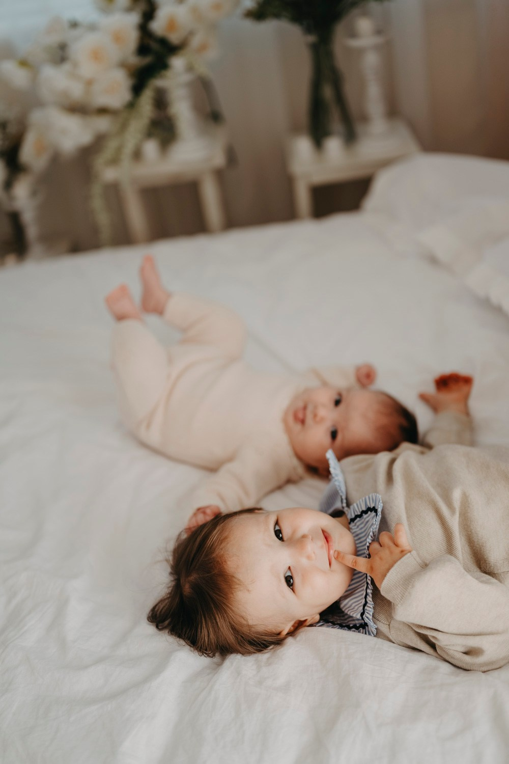 Mamine i bakine Masa i Nadja. Deciji i porodicni fotograf u Beogradu Oksana Skendzic