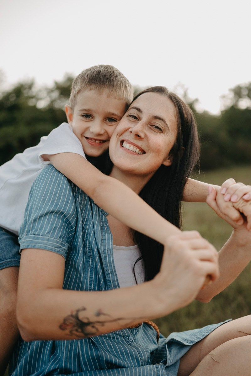 Basici / porodicno fotografisanje u prirodi. Deciji i porodicni fotograf u Beogradu Oksana Skendzic