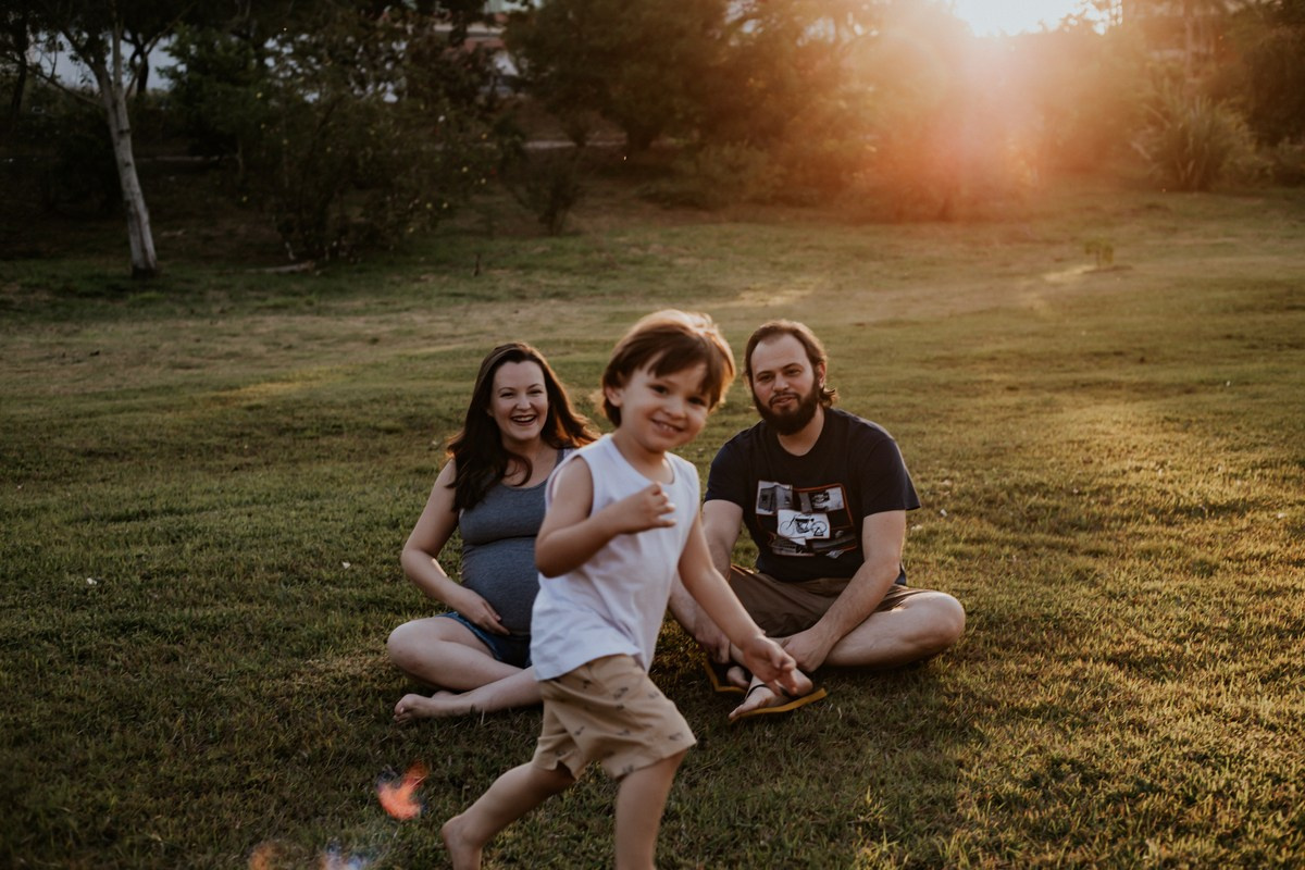 Luana, Victor e Theo a espera de Luísa. Fotógrafa de Eventos em São Paulo e Sorocaba Kika Damasceno