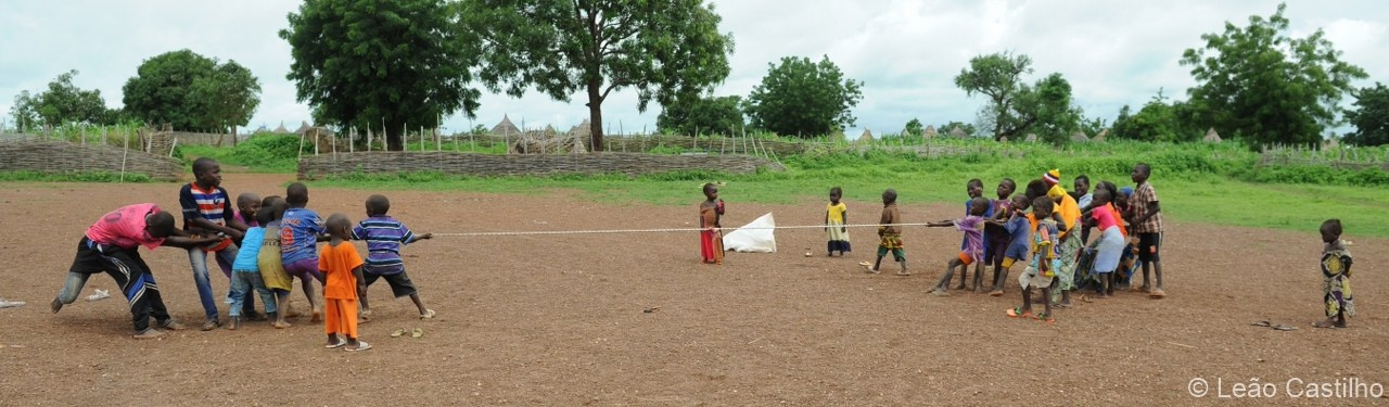 Photos of volunteer work at Senegal. Simbahalu