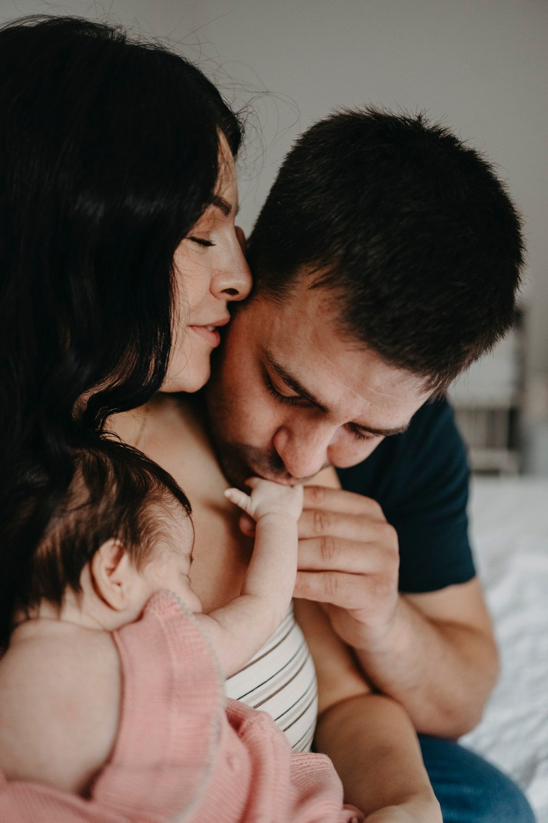 Latinka, Visnja i Konstantin / porodicno fotografisanje, fotografisanje bebe kod kuce. Deciji i porodicni fotograf u Beogradu Oksana Skendzic