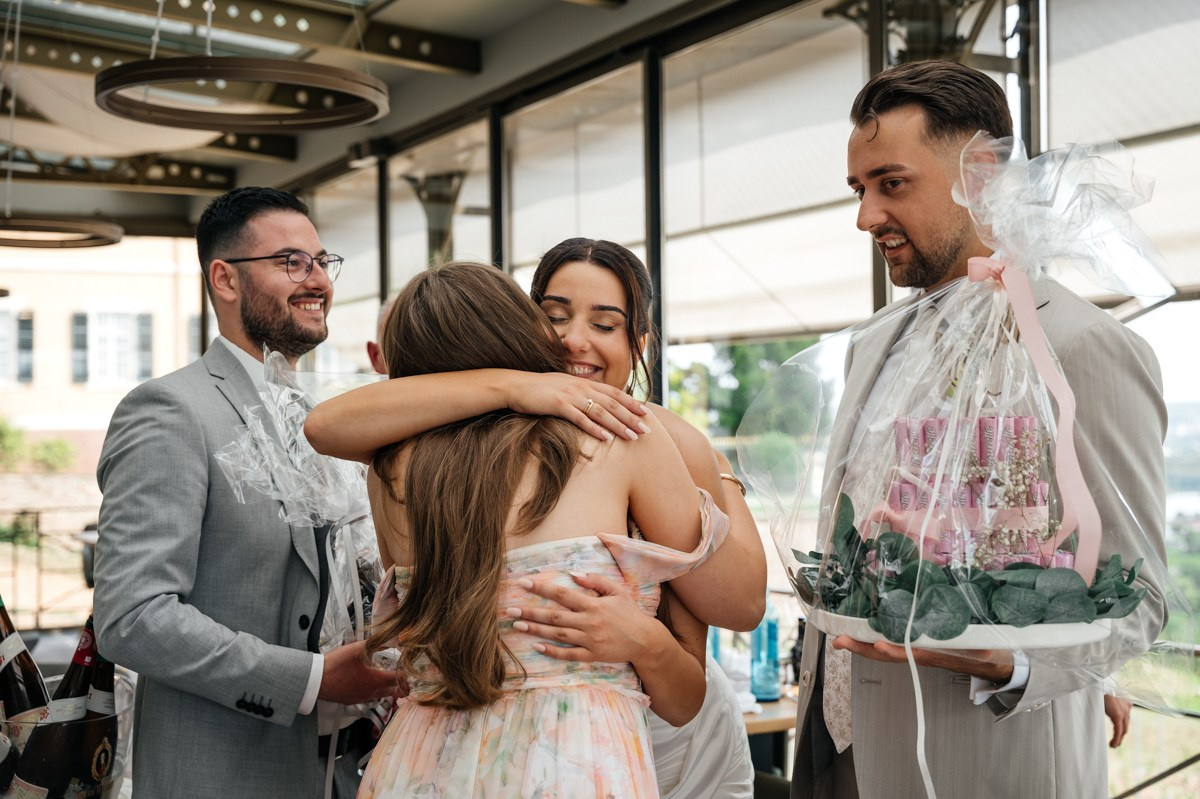 Civil Wedding at Burg Schwarzenstein in Geisenheim. Wedding photographer & videographer in Germany and Frankfurt | Denis Mirosnik