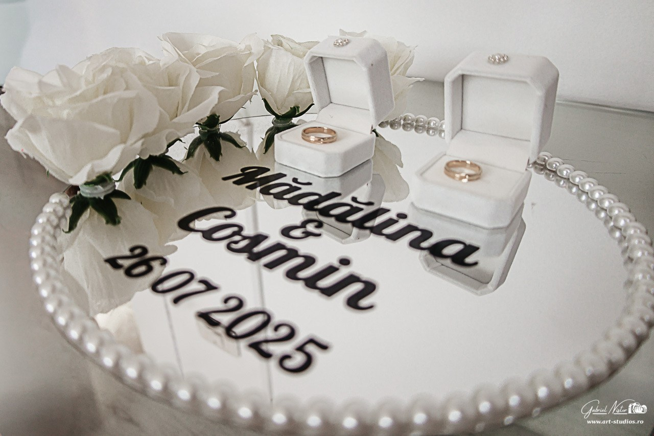 Mădălina & Cosmin. Gabriel Nistor Art-Studios - Fotograf / Videograf Iasi