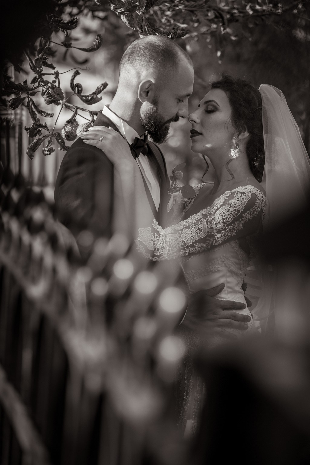 Otilia si Dragos by fotograf nunta Iasi — Eduard Schiopu
