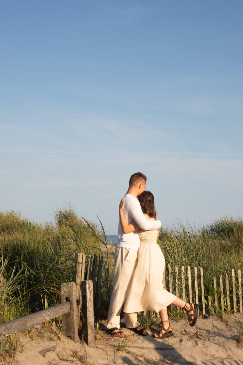 Beach pre wedding. Wedding Photographer & Videographer