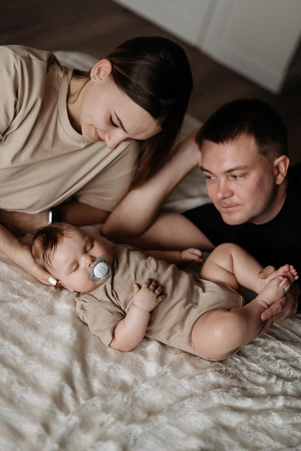 Newborn lifestile. Orange County Wedding Photographer & Videographer | Candid & Timeless Wedding Photo + Video | Italiantsev