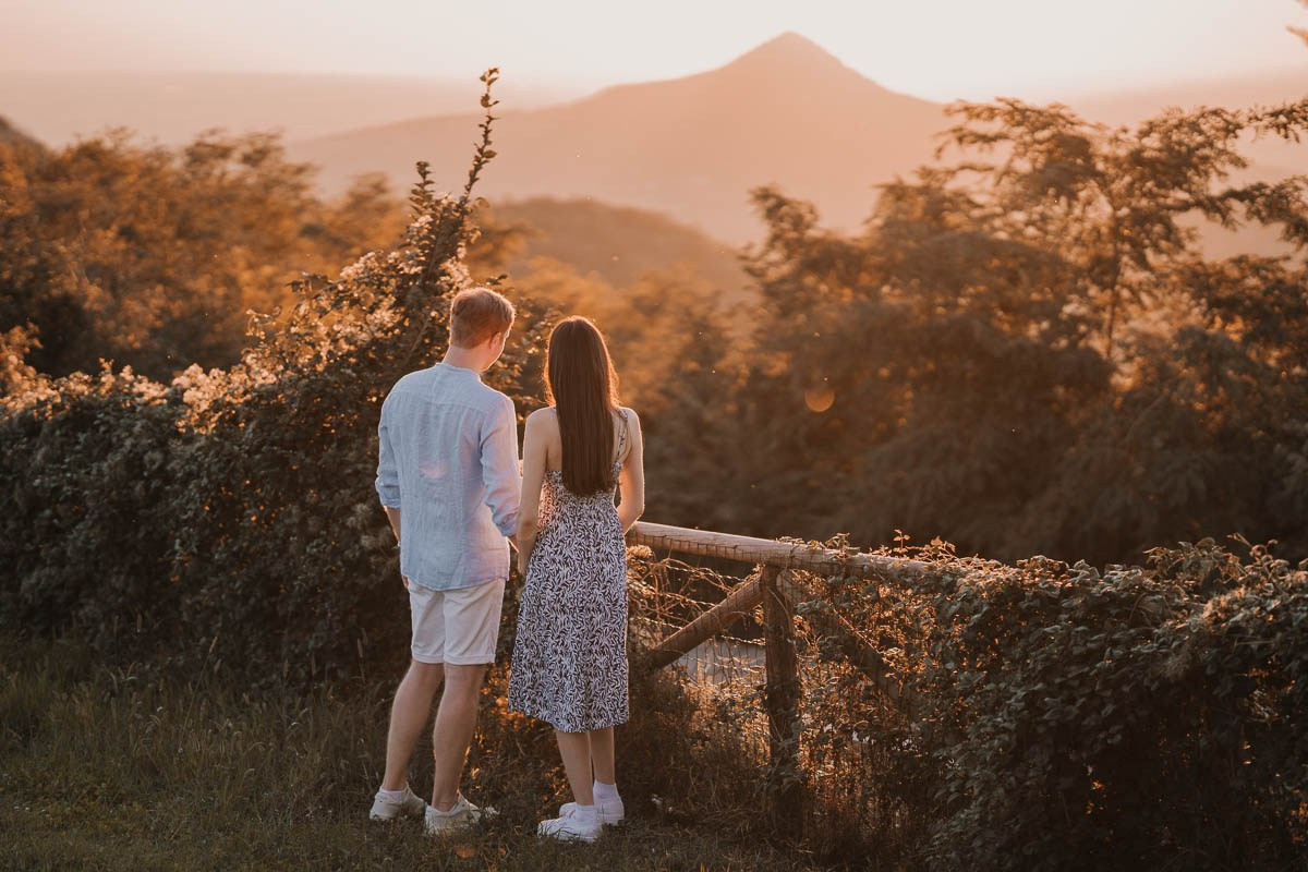 Laura e Daniele storia d’amore sui colli Euganei Italia. Lorenzo Mazzega Wedding | Milan Wedding Photographer | Fashion & Editorial Style