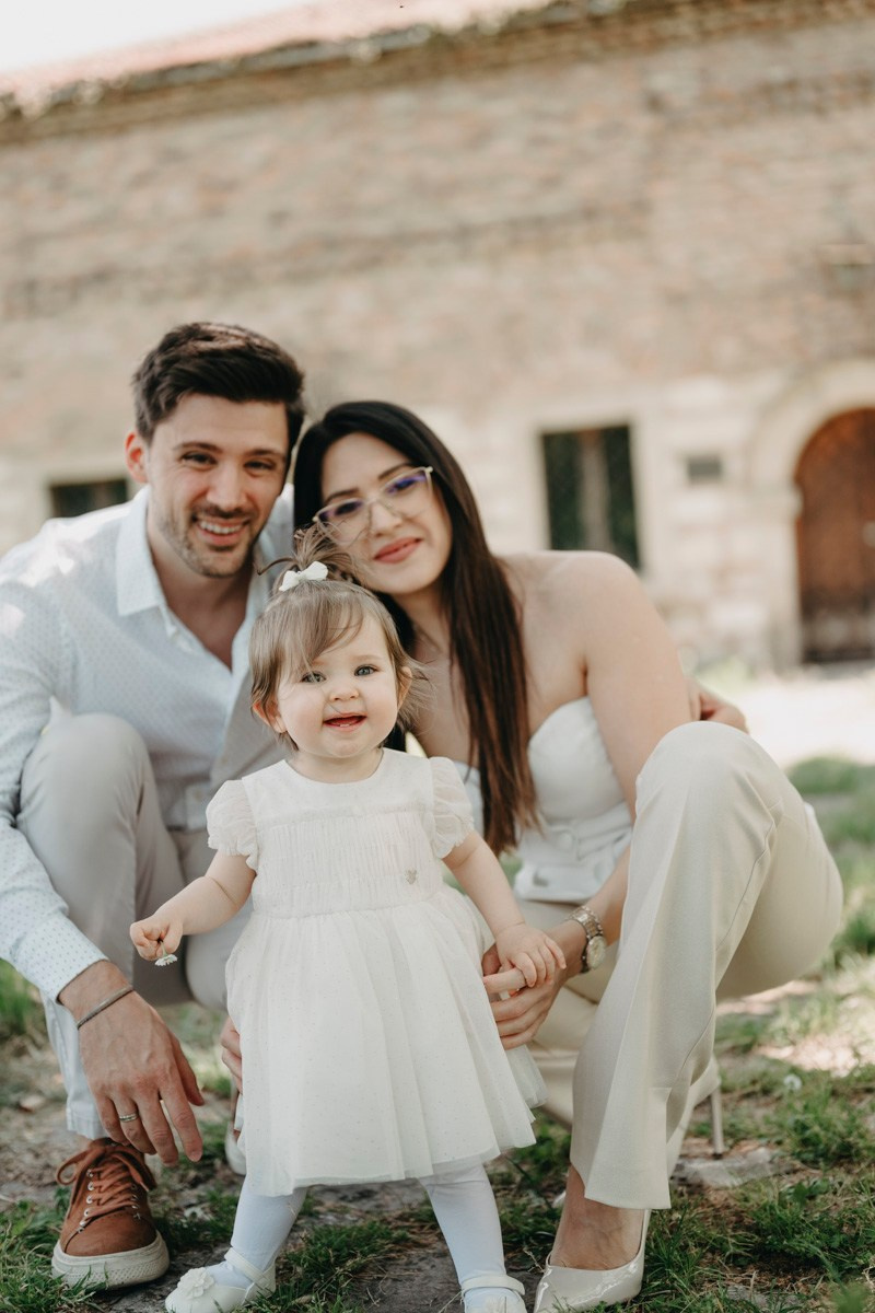 Lara / krstenje, crkva svete Ruzice na Kalemegdanu. Deciji i porodicni fotograf u Beogradu Oksana Skendzic