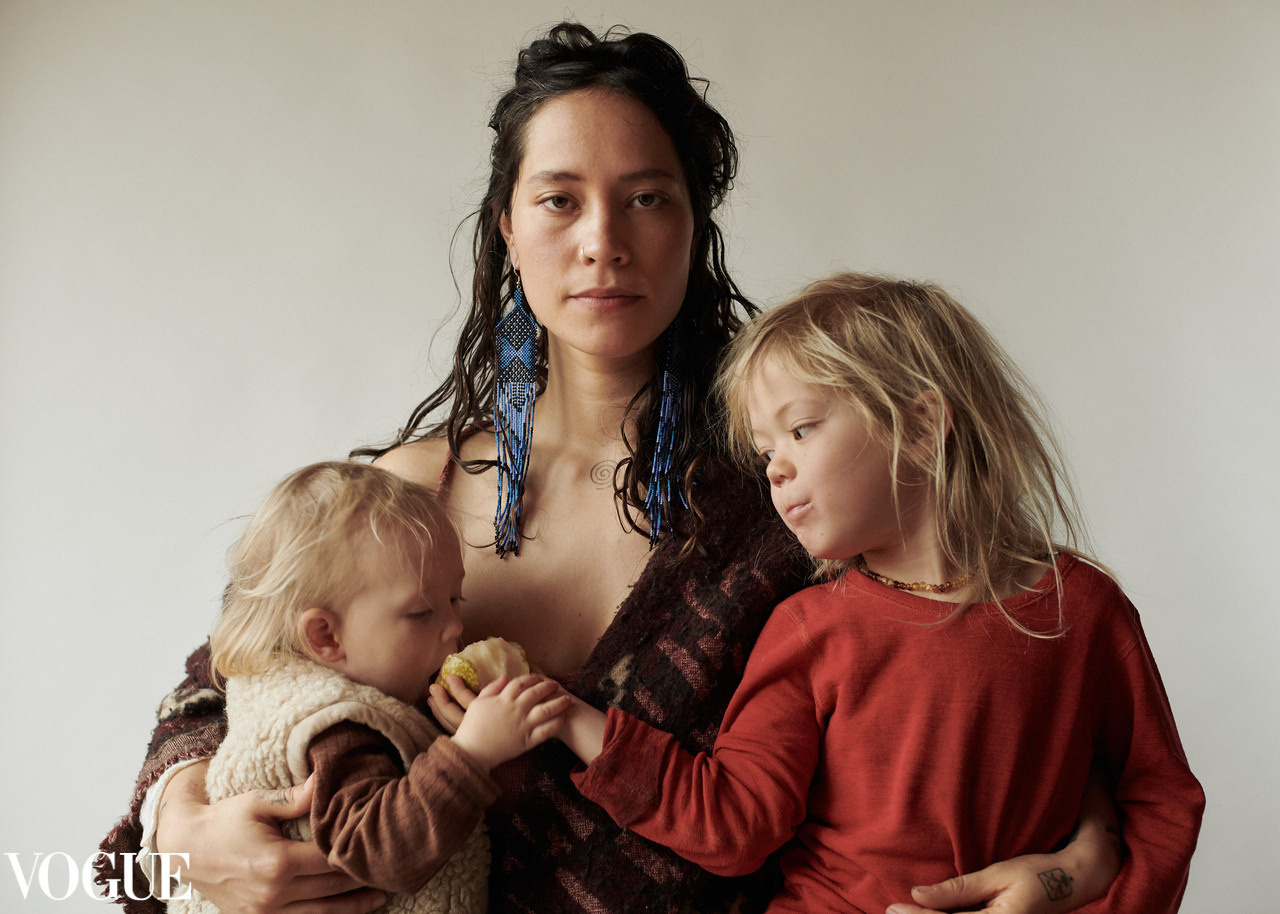 Portrait and family photographer, contemporary photography by Victoria Ushkanova  Almere the Netherlands 