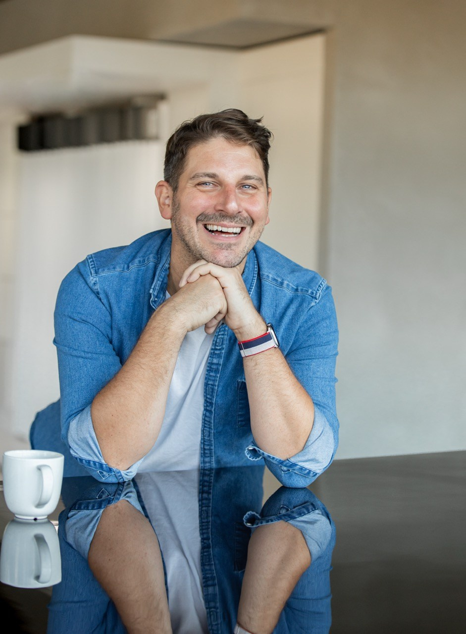 Mens portrait photography. Dana Lišková — Empatická fotografka | Introspektivní umělkyně | Neurodivergentní koučka| Zakladatelka Artepy.cz