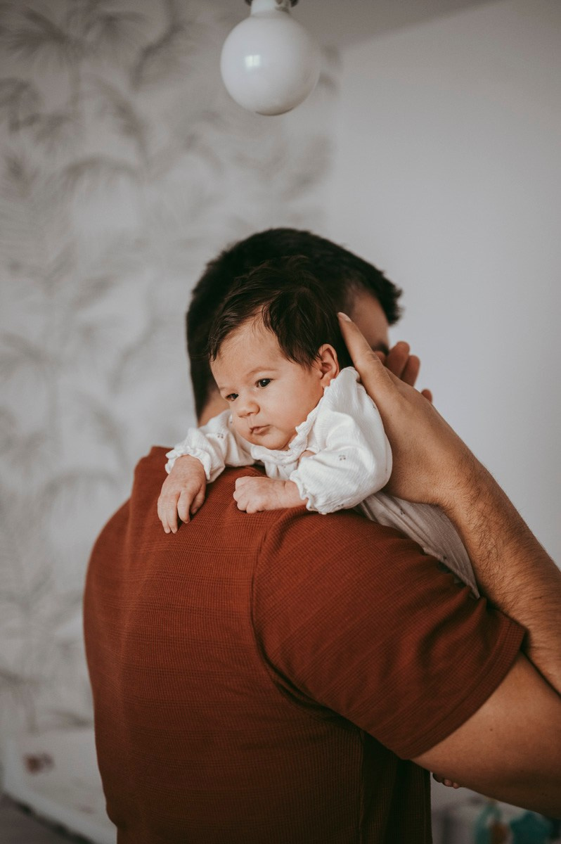 Katarina, Dejan, Petra i Julija / porodicno fotografisanje kod kuce. Deciji i porodicni fotograf u Beogradu Oksana Skendzic