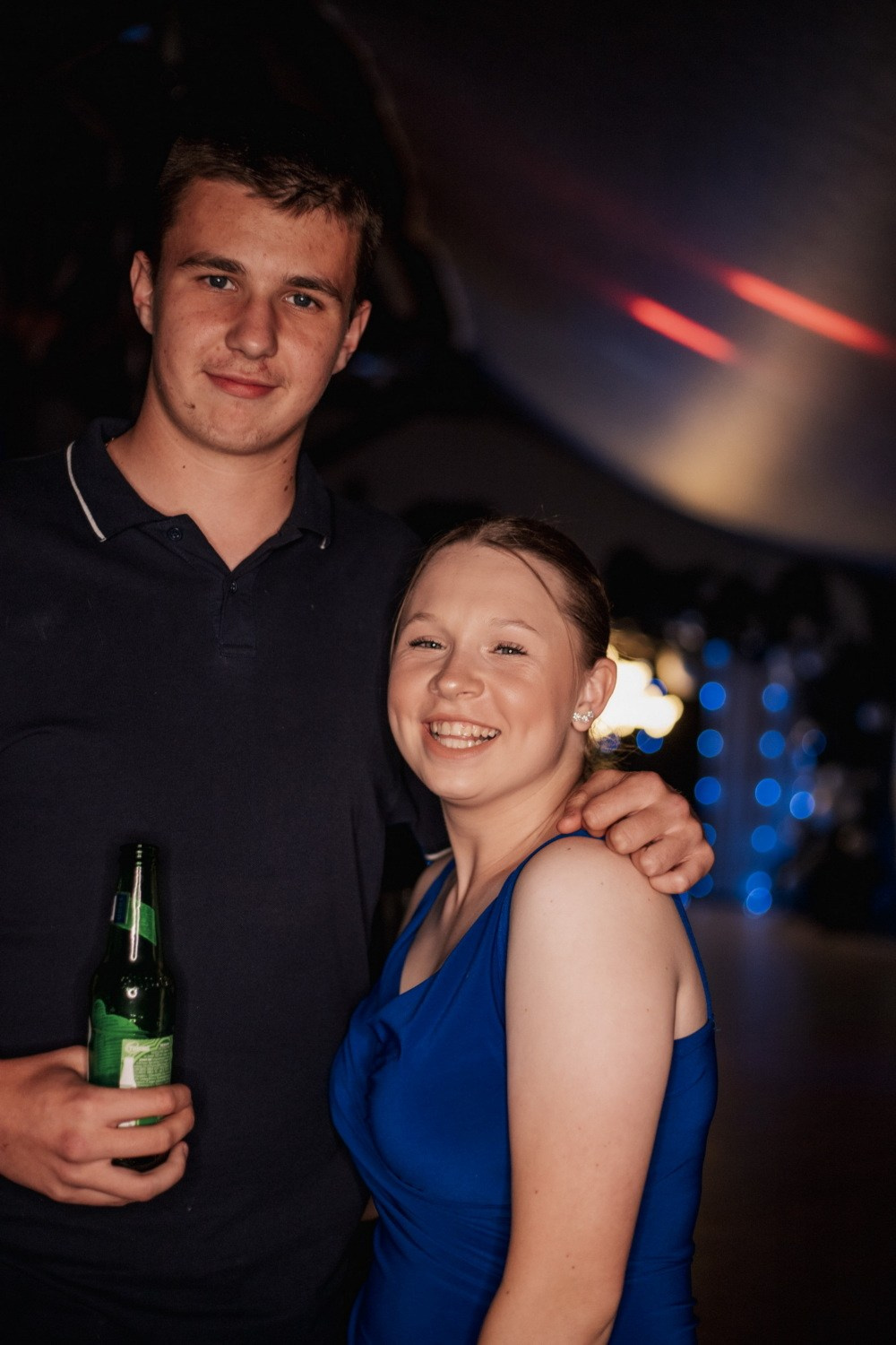 FOTOGRAFISANJE PUNOLETSTVA. Fotografi iz Backog Petrovca David i Andrea Stojanovic