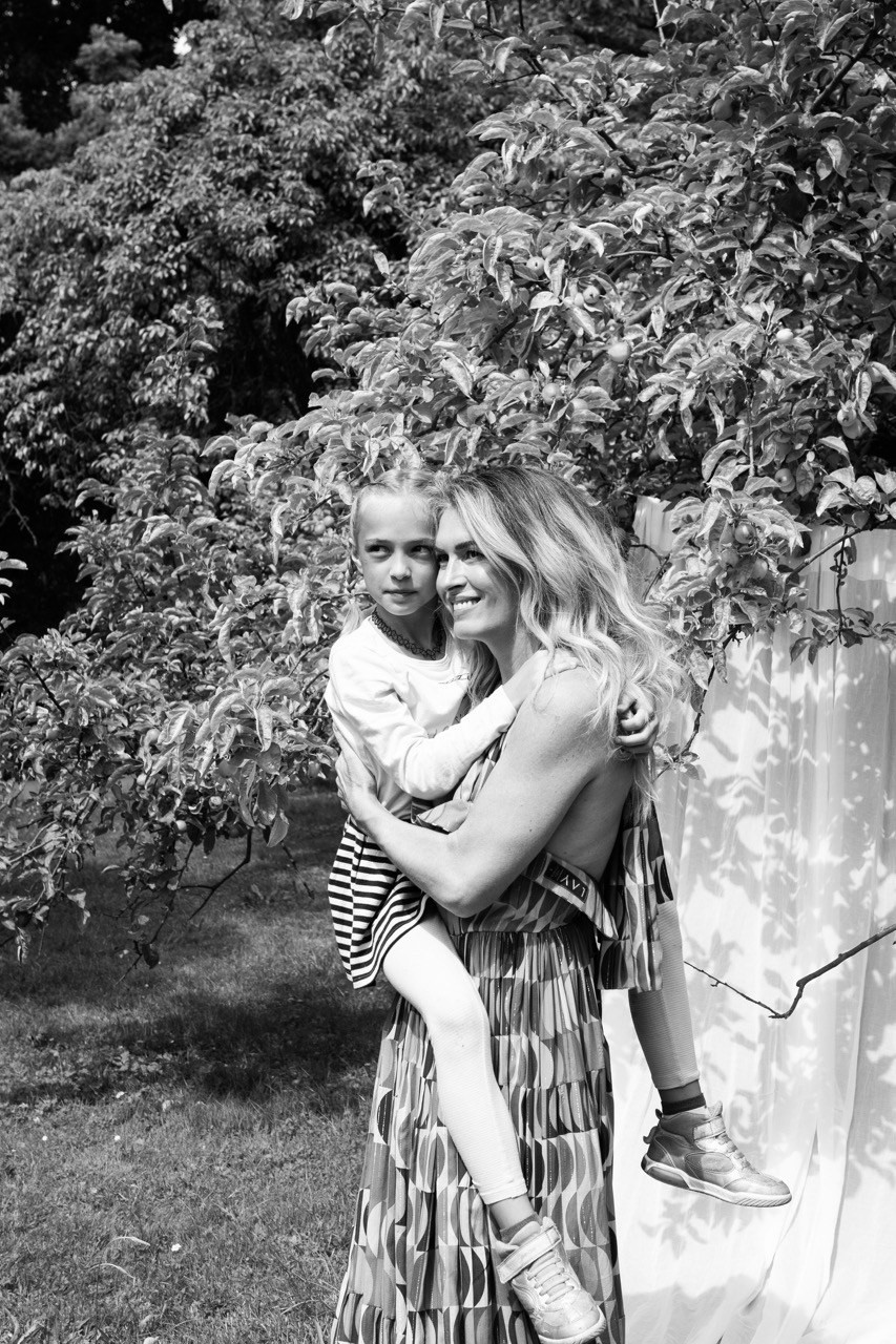 Backstage fotografie. Dana Lišková — Empatická fotografka | Introspektivní umělkyně | Neurodivergentní koučka| Zakladatelka Artepy.cz