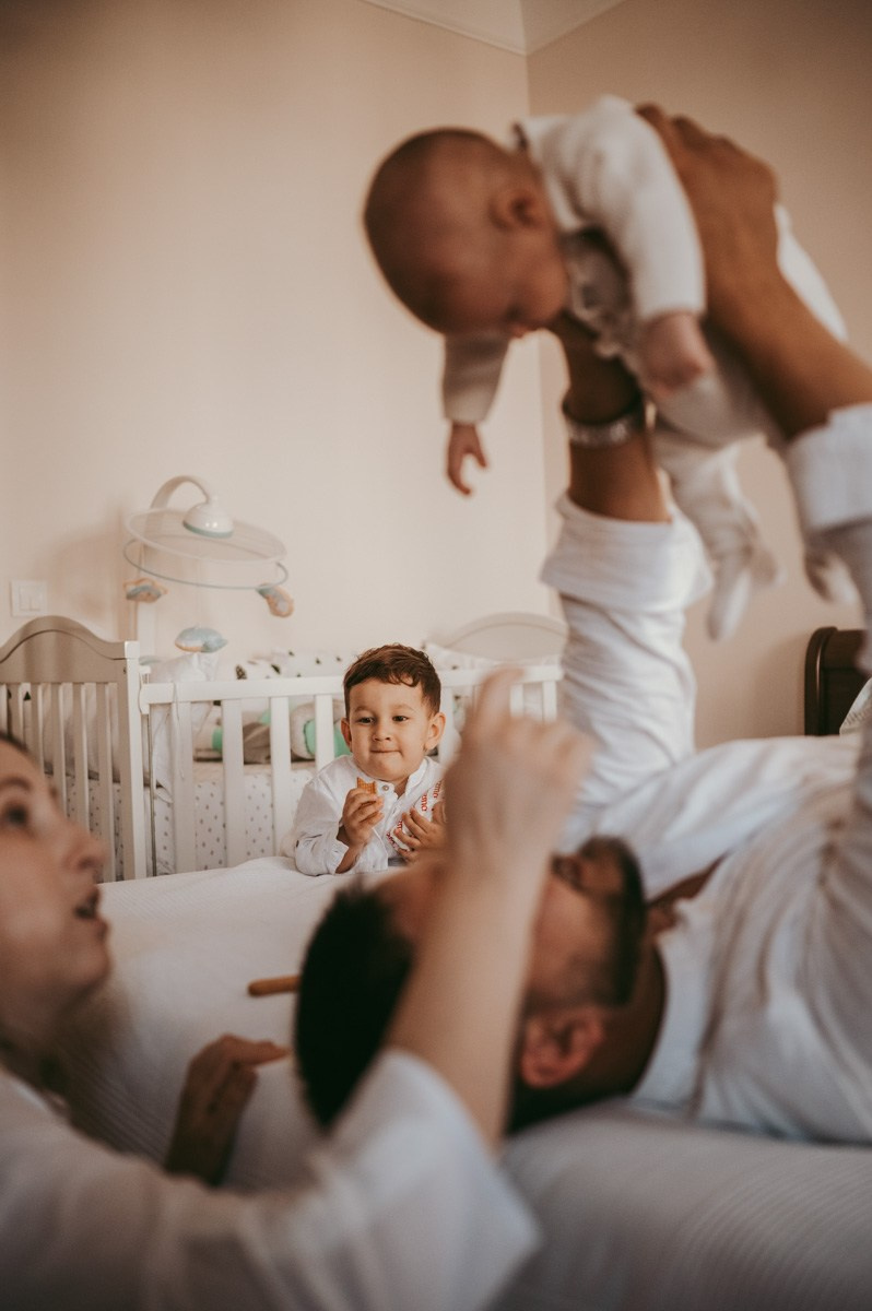 Nina, Filip, Viktor i Igor / porodicno fotografisanje. Deciji i porodicni fotograf u Beogradu Oksana Skendzic