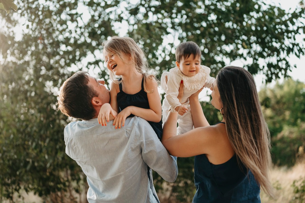 Jelena Milos Dunja i Mila / porodicno fotografisanje. Deciji i porodicni fotograf u Beogradu Oksana Skendzic