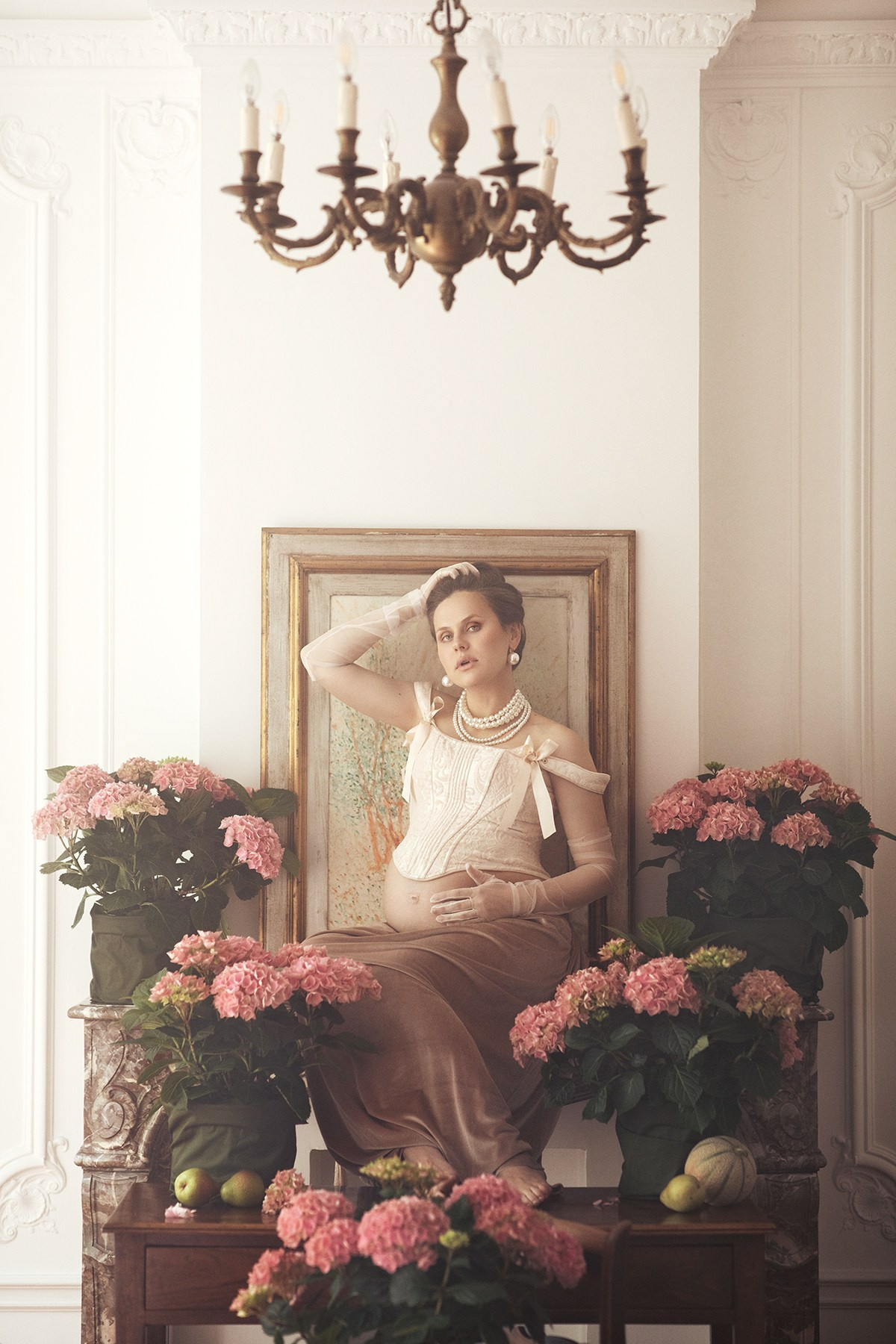 The art of motherhood. Women and maternity photographer in Brussels, Belgium