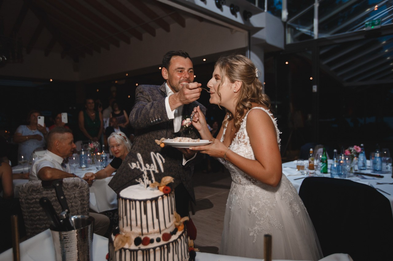 Kirchliche Hochzeit Rheinterrassen Karlsruhe – Noelia & Timo | Hochzeitsfotograf & Videograf