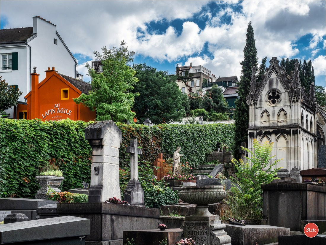 Saint-Vensant cemetery in Paris near Montmartre. Photographe à Strasbourg | Portraits, Studio, Enfants, Événements